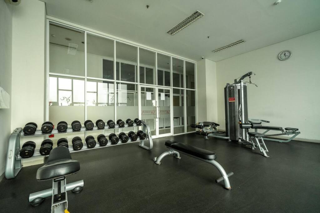 Modern & Comfy Studio In Central Jakarta, Scbd Esterno foto